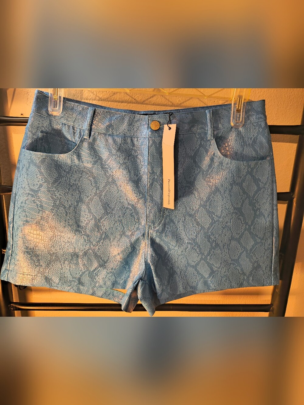 AKIRA Blue Snake-Print Women's Shorts